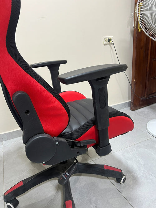 ERGNFO Racing-Style Gaming Chair